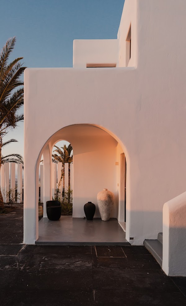 Visiting the Calming Nobu Boutique Hotel in Santorini