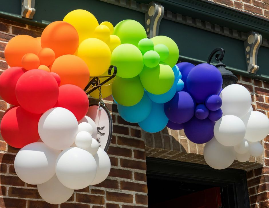 Best Balloon Stores for Event Decorators and Stylists